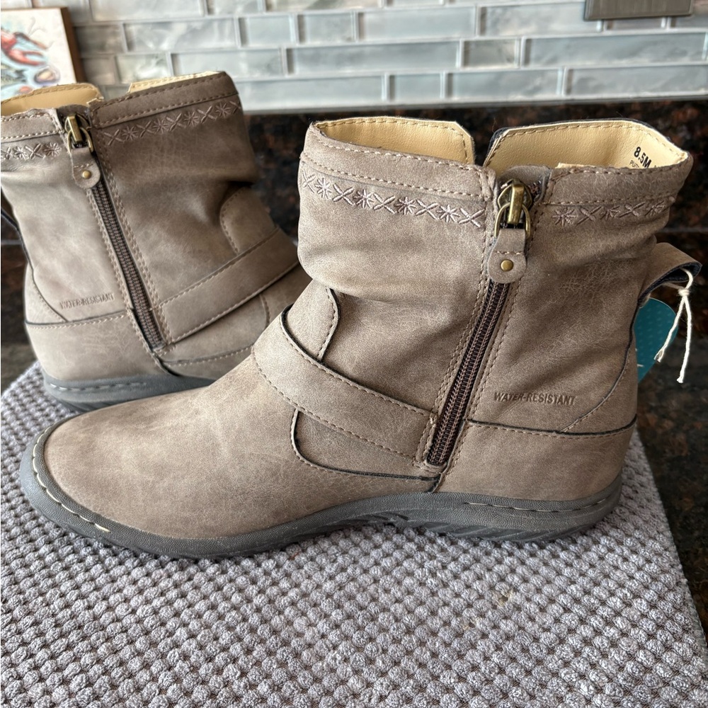NWT - Ladies JBU Taupe Ankle Boots with Buckle Detail